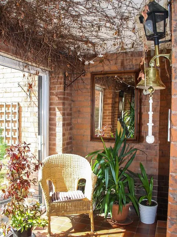 Elmdon Lodge Birmingham Bed & Breakfast