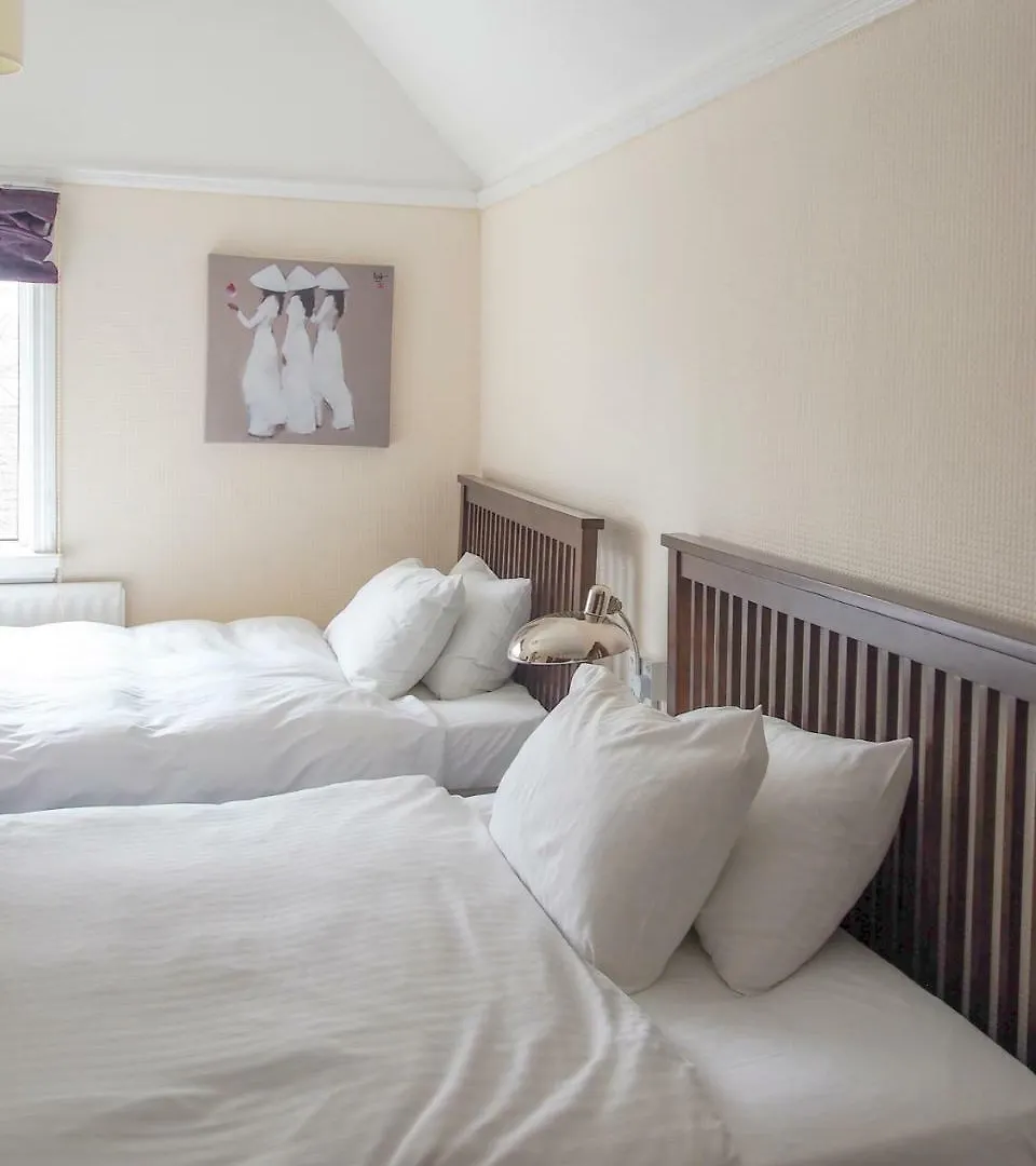 Elmdon Lodge Birmingham 3*,